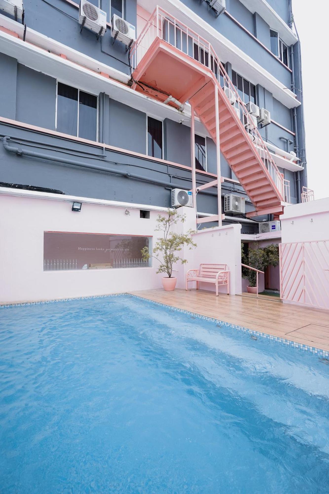ג'ורג' טאון Pink Cabana Hotel מראה חיצוני תמונה
